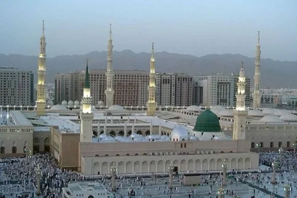 غداً.. إعادة فتح المسجد النبوي و90 ألف مسجد في السعودية