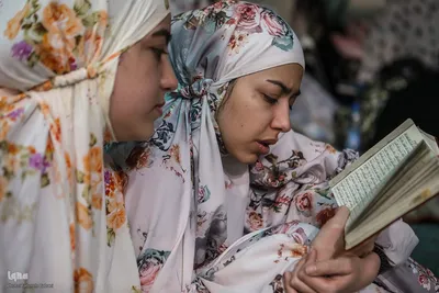 مراسم اعمال ام داوود در مسجد دانشگاه تهران