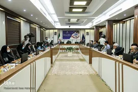 نشست هم‌اندیشی فعالان کودک و خانواده در فضای مجازی