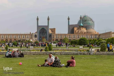 حضور گردشگران پس از یک ماه عبادت در اصفهان‎‎