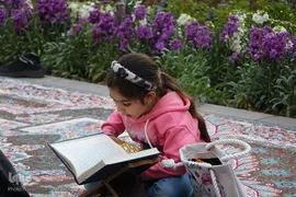 جزء‌خوانی قرآن کریم در چهارباغ اصفهان