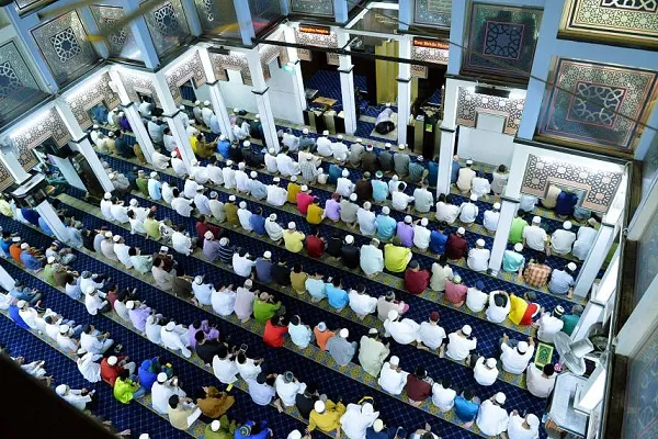 Singapur camilerinde kendi kendine yeterlilik programı uygulanıyor