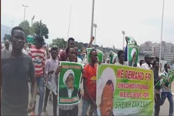 Abuja: Demonstrierende fordern die Freilassung von Scheich Zakzaky