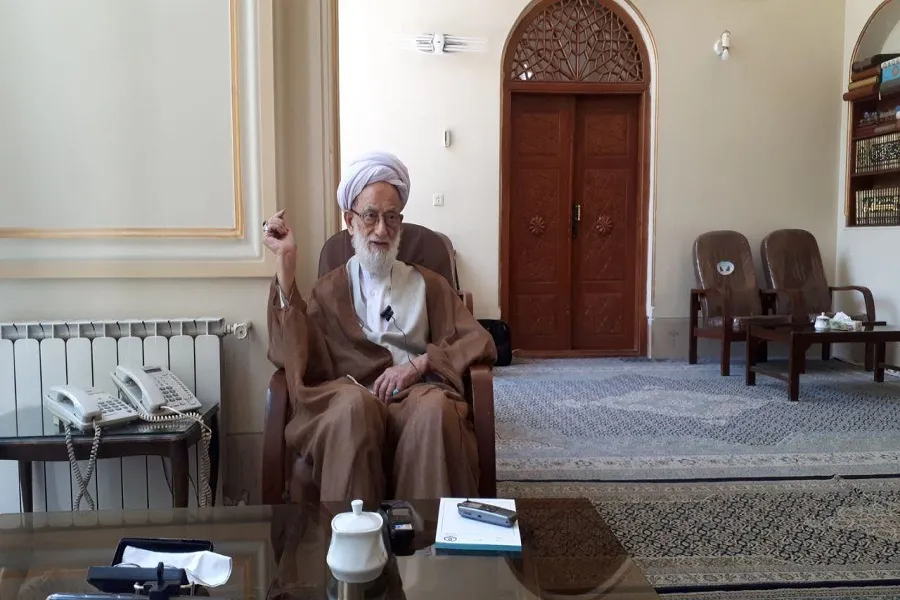گزینه دیگری غیر از آیت‌الله خامنه‌ای برای رهبری نداشتیم / دفاع خبرگان از فقاهت رهبر معظم انقلاب در جلسه 14 خرداد