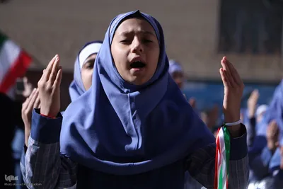 آیین نواختن زنگ انقلاب اسلامی در شیراز