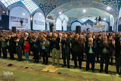 اقامه نماز عید فطر در مصلای اصفهان