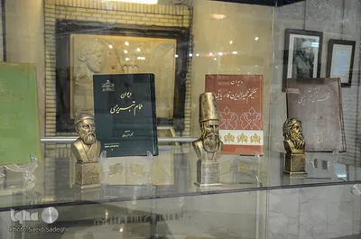 بازدید میهمانان و گردشگران نوروزی از مقبره الشعرا‎