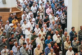 نماز عید قربان در شاهچراغ