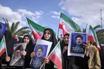اجتماع بیعت شیرازی ها با سومین رهبر انقلاب