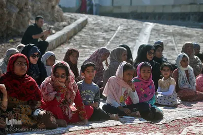 محفل انس با قرآن کاروان قرآنی انقلاب در جزیره لارک