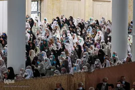 اقامه نماز عید سعید فطر در زنجان