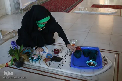 چیدن سفره هفت سین بر سر مزار دایی شهید