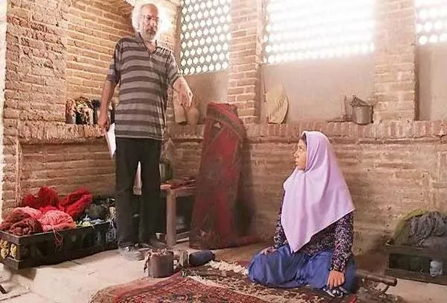 خانه پدری؛ از پُز‌های روشنفکرانه تا تکذیب‌های بی‌منطق