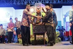 Penutupan MTQ XXVIII, Kecamatan Meliau Meraih Juara Umum