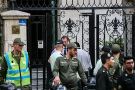 تجمع اعتراض آمیز دانشجویان به کشتار مسلمانان میانمار