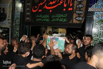 مراسم وداع با پیکر پاسدار شهید محمد اسلامی و بسیجی شهید سجادی‌زاده در شیراز