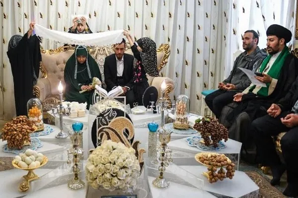عقد 14 زوج جوان در مسجد جمکران