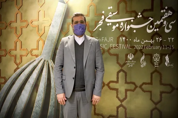 موسیقی با انقلاب پیوند خورده است