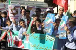 اجتماع دانش آموزان شیرازی در یوم‌الله ۱۳ آبان