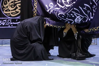 آئین رونمایی از پرچم جدید گنبد حرم حضرت زینب(س) و جامع‌ترین سبد ابزار اقامه عزای سیدالشهدا(ع) 