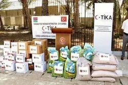 Türkiyə Qambiyalı ehtiyaclıları arasında qida səbədi payladı