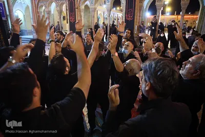 مراسم عزاداری چهارمین شب دهه اول محرم در صحن امام حسین(ع) حرم مطهر حضرت عبدالعظیم حسنی(ع) در شهر ری
