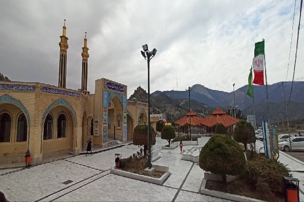 نمازخانه بین راهی