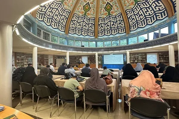 Edebi ilkelerden yararlanmak Kur'an ayetlerinin anlaşılmasını kolaylaştırır