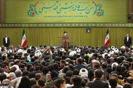 دیدار هزاران نفر از مداحان و ستایشگران اهل بیت(ع)