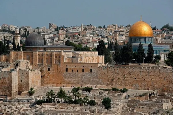 ردّ فلسطيني على كاتب سعودي يشكك في هوية المسجد الأقصى
