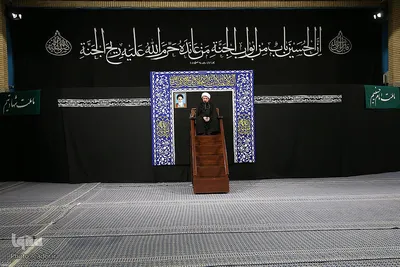 مراسم عزاداری شب عاشورا با حضور رهبر معظم انقلاب