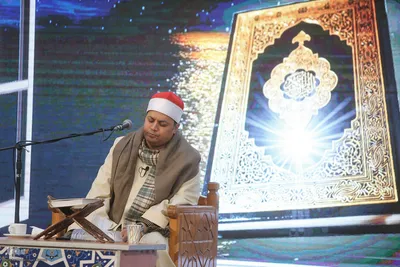 محفل انس با قرآن کریم با حضور قاری مصری احمد شحات