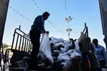 ارسال اقلام مورد نیاز سیل زدگان از آستان علی بن مهزیار(ع) اهواز