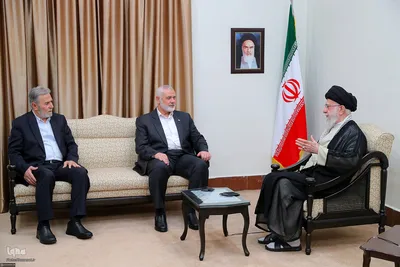 دیدار اسماعیل هنیه رئیس دفتر سیاسی حماس ، زیاد النخالة دبیرکل جنبش جهاد اسلامی فلسطین،ا با مقام معظم رهبری