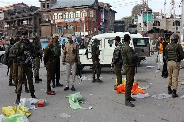Hindistan, Cammu Keşmir'de 20 kişinin öldüğünü açıkladı