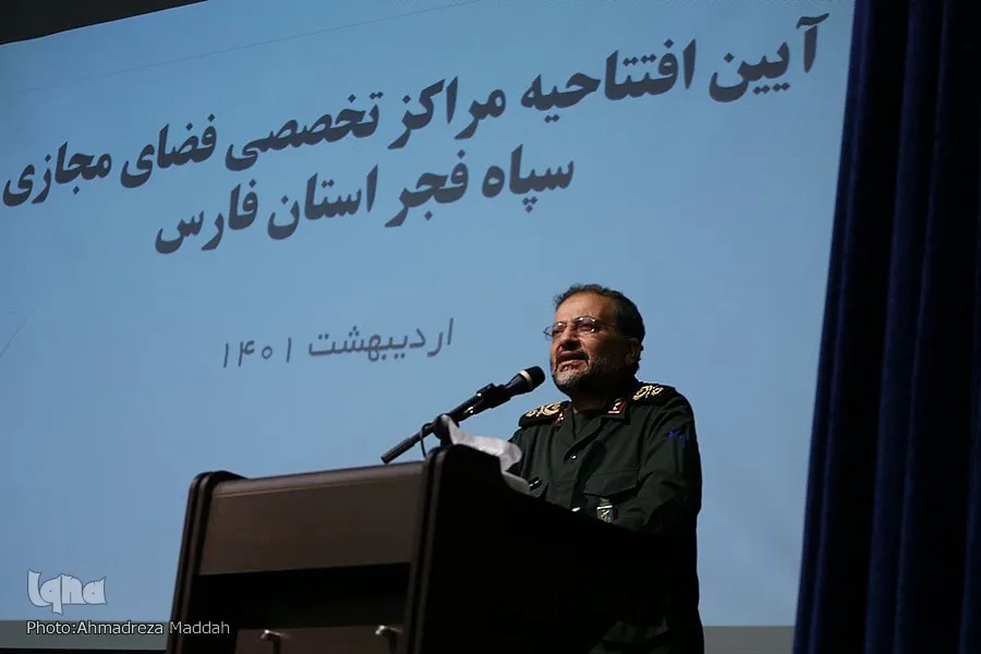 نظام سلطه هویت خود را با تحقق ایران قوی در معرض فروپاشی تلقی می‌کند