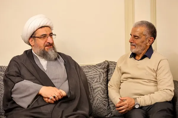 دیدار امام جمعه تبریز با سه جانباز ۷۰ درصد