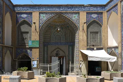 مسجد رحیم خان اصفهان؛ نگین فیروزه‌ای دوره قاجار