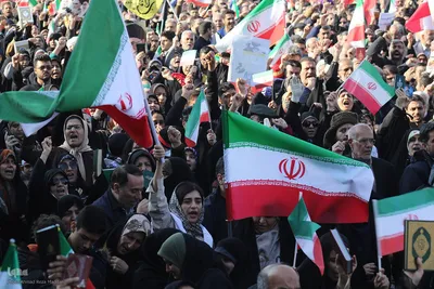 راهپیمایی شیرازی ها بر علیه اغتشاشگران