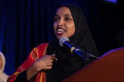 ABD Kongresi için yarışan Müslüman adaylardan Ilhan Omar, Minnesota'daki ön seçimleri kazandı