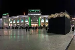 Həzrət Əlinin (ə) mövludu ərəfəsində Kərbəlada Kəbə evinin maketi quraşdırıldı