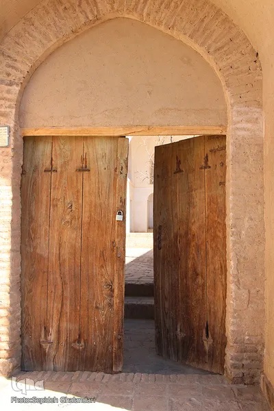 بنای تاریخی خواجه خضر ؛ معماری با کاربری مسجد، آرامگاه