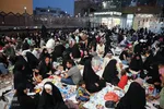 سفره‌های افطاری در جوار آستان علوی