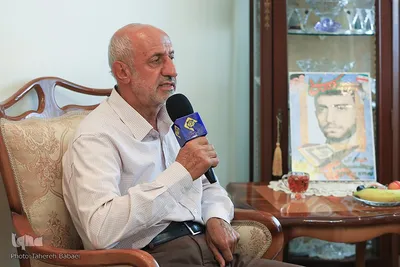دیدار جامعه قرآنی با خانواده‌ شهید محمدصالحی