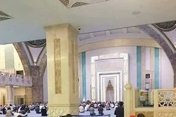 নামাজ পড়ার সময় যদি পেছনের সারি থেকে বাচ্চাদের হাসির আওয়াজ না আসে তাহলে পরবর্তী প্রজন্মের ব্যাপারে ভয় করুন