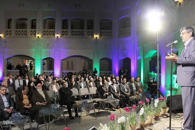 تجلیل از کارآفرین برتر یزدی در رویداد هفت سرو