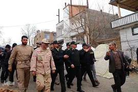 زندگی جاری است