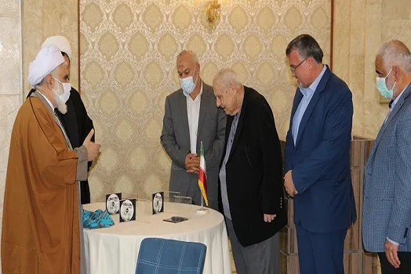ضیافت افطار فعالان مقاومت و رونمایی از مستند «باغ خاطرات تلخ» + عکس