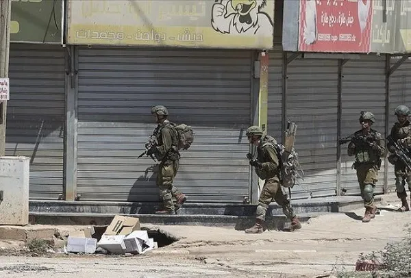 İşgalci İsrail güçlerinin Batı Şeria’daki baskınlarında 2 Filistinli yaralandı