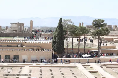 بازدید مسافرین نوروزی از مجموعه جهانی تخت جمشید‎‎